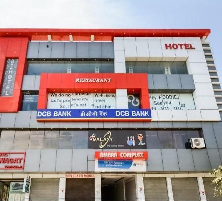 Amber Hotel Barmer Luaran gambar