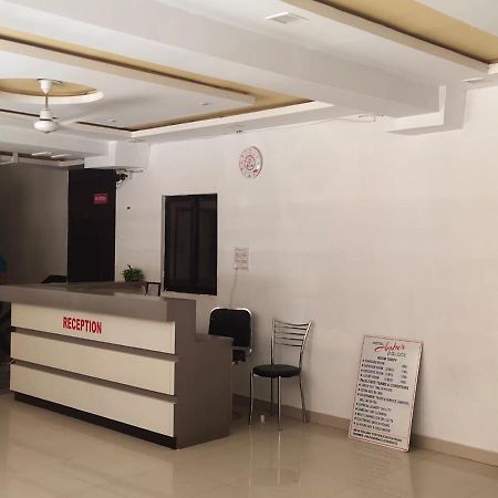 Amber Hotel Barmer Luaran gambar