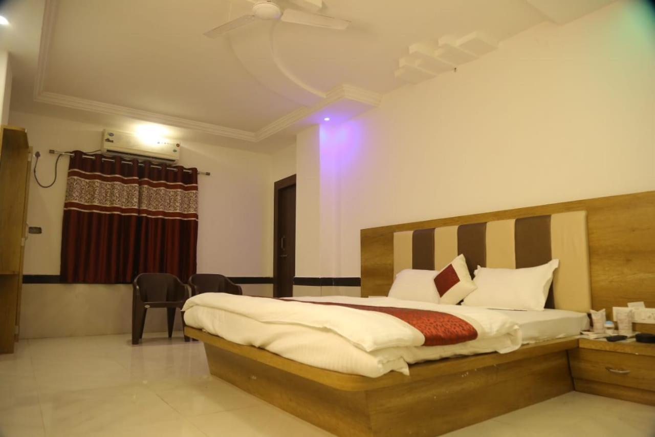 Amber Hotel Barmer Luaran gambar